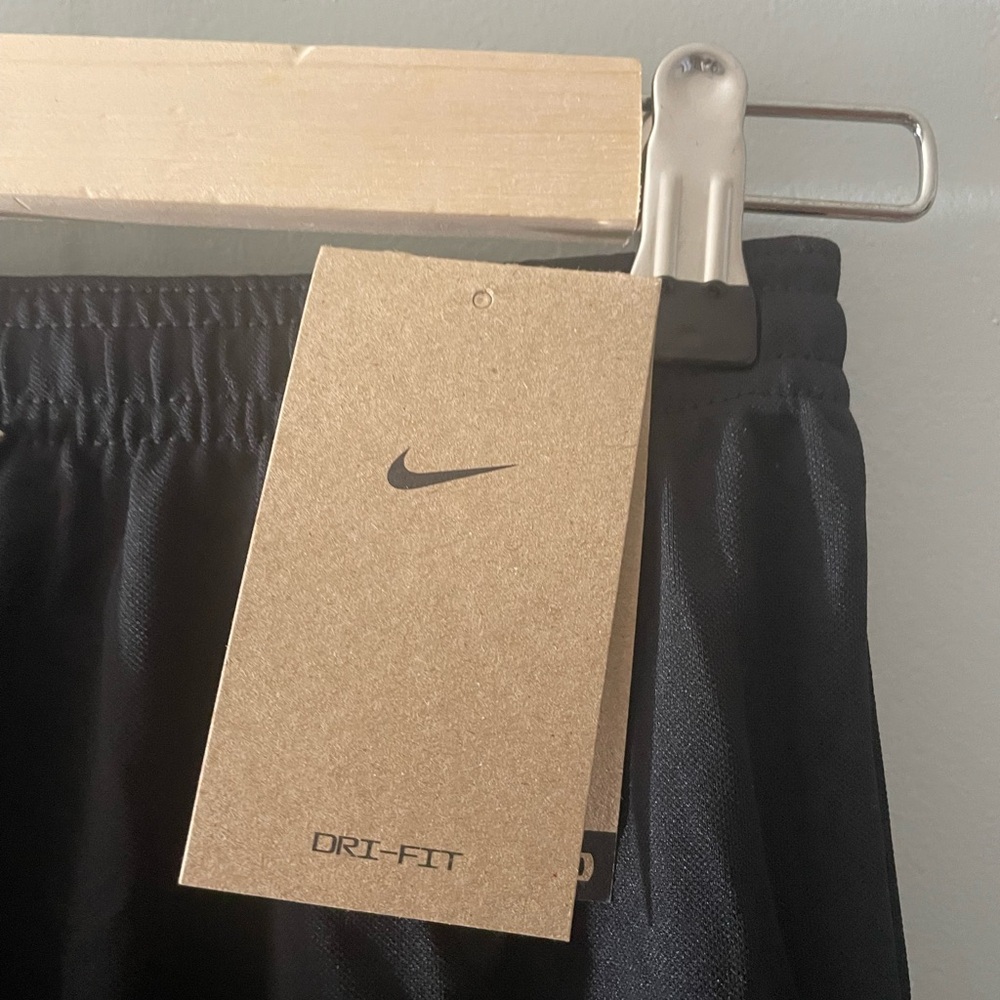 Nike Kids Black Performance Soccer / Football Shorts - Black NWT - Picture 4 of 9